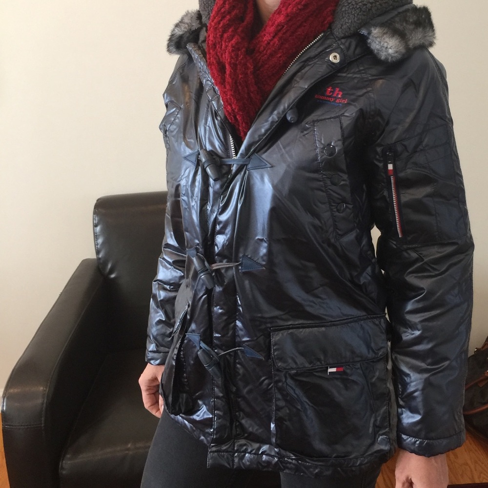 Tommy Hilfger Winter Coat. Sz Small. Like New